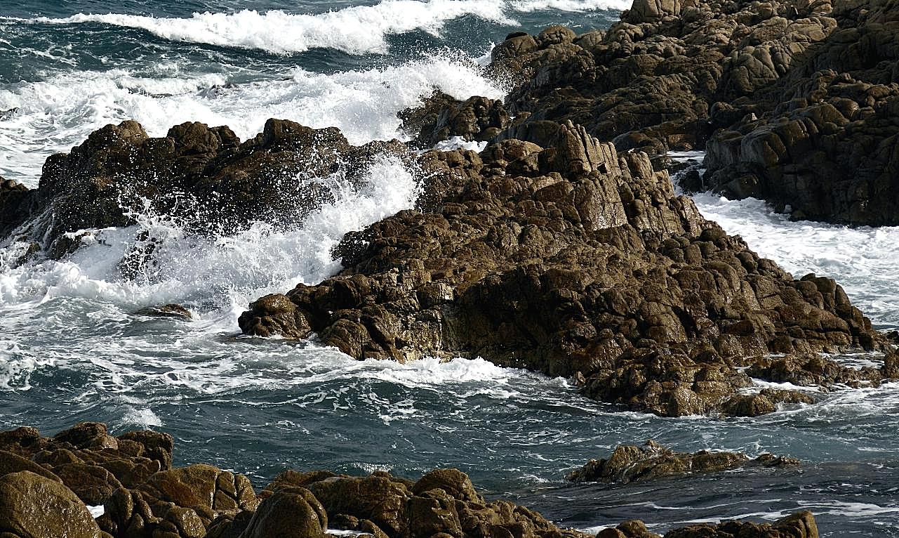 撒丁岛海浪岩石图片摄影