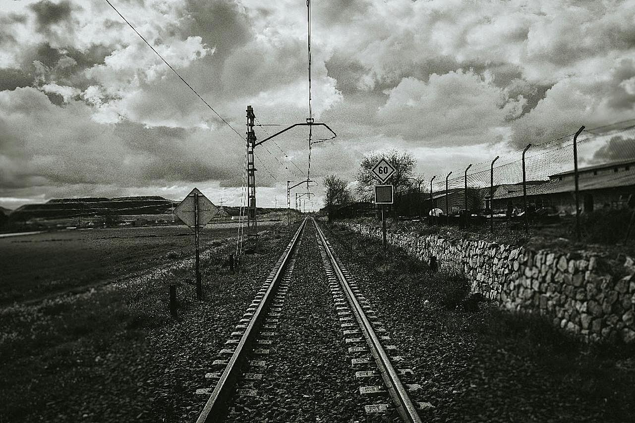 铁路黑白风景图片运输高清