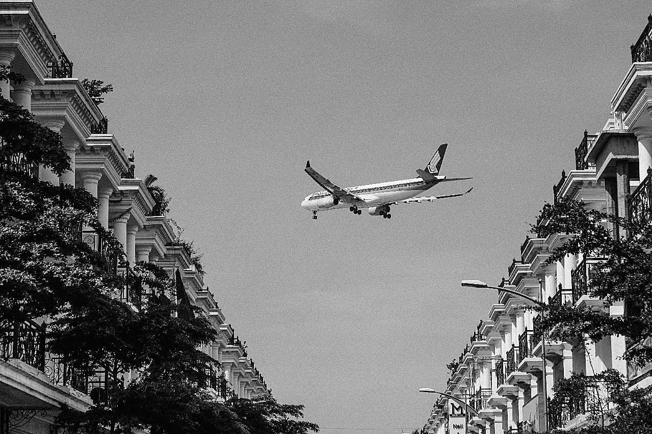 飞机空中飞行图片高清