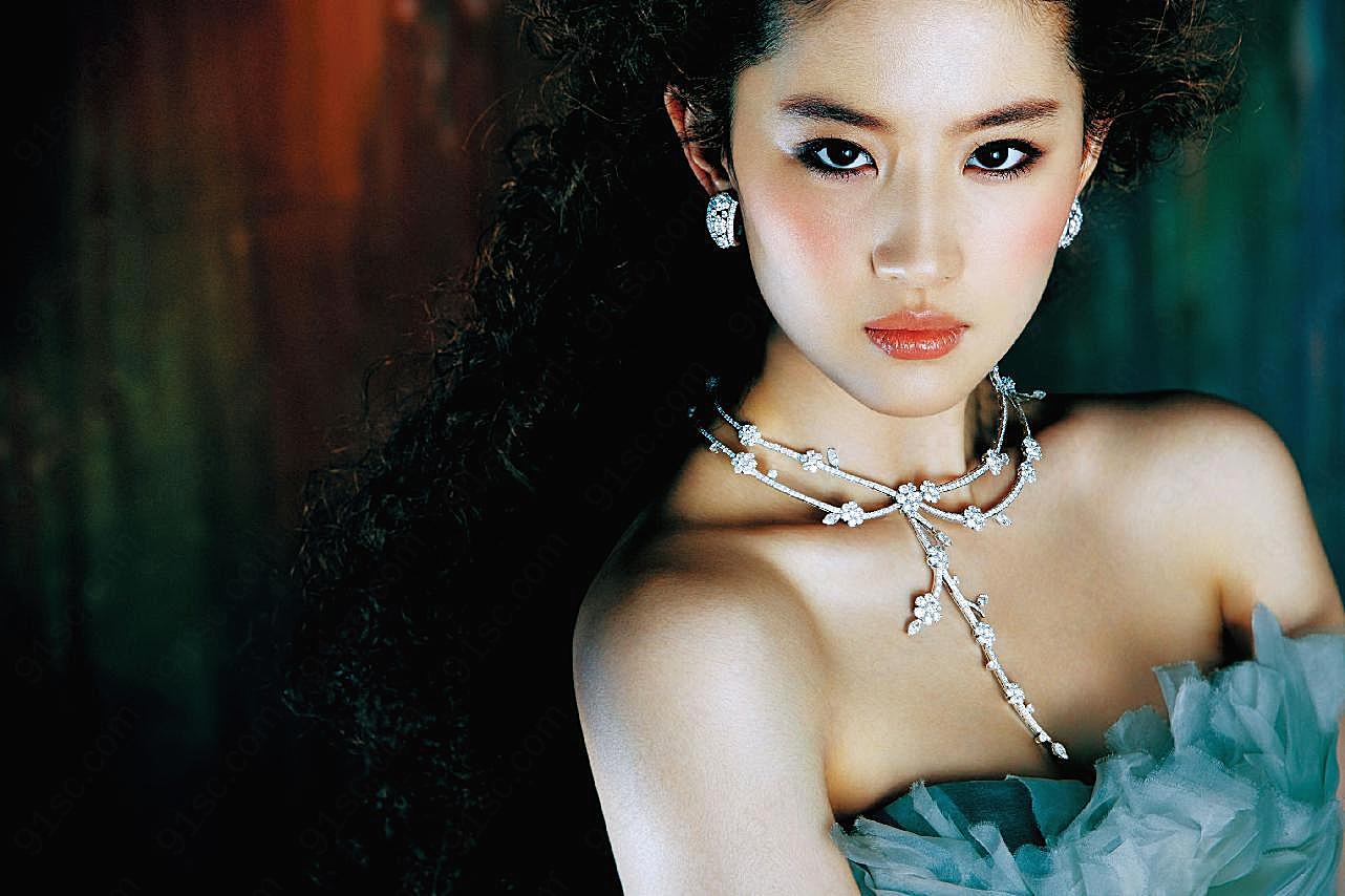 性感明星下载美女图片