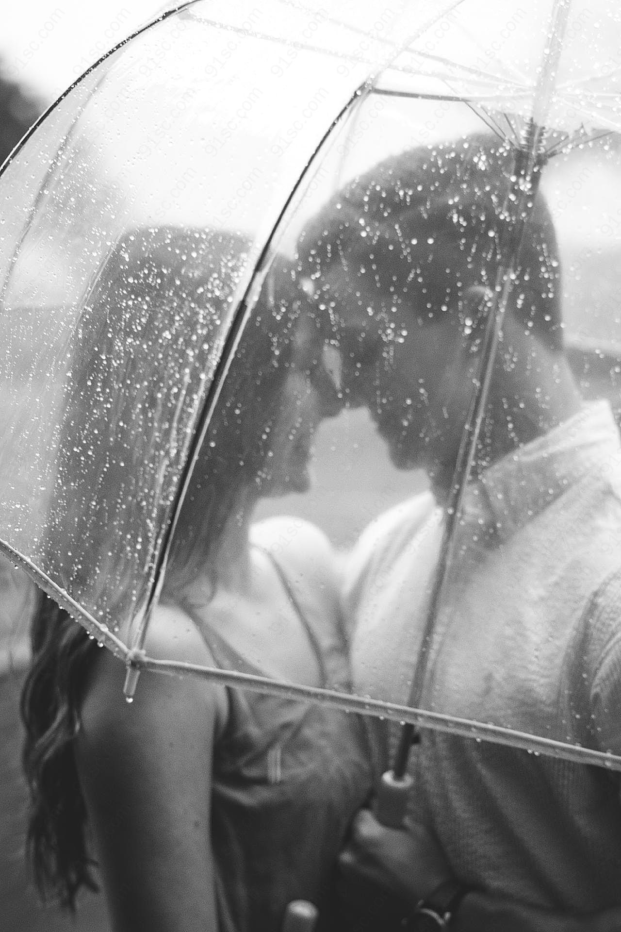 雨中浪漫高清人物