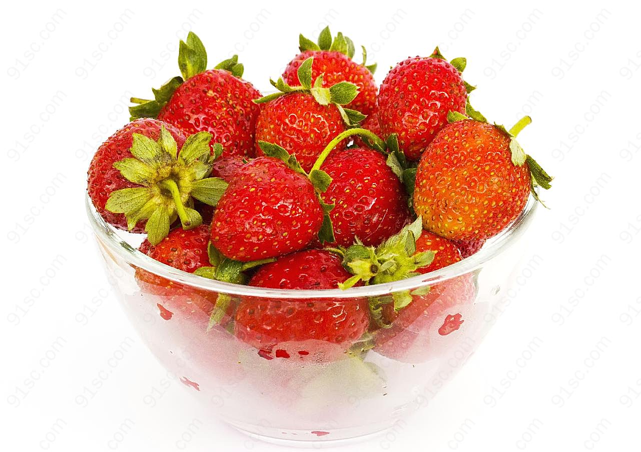 碗里的红草莓图片水果