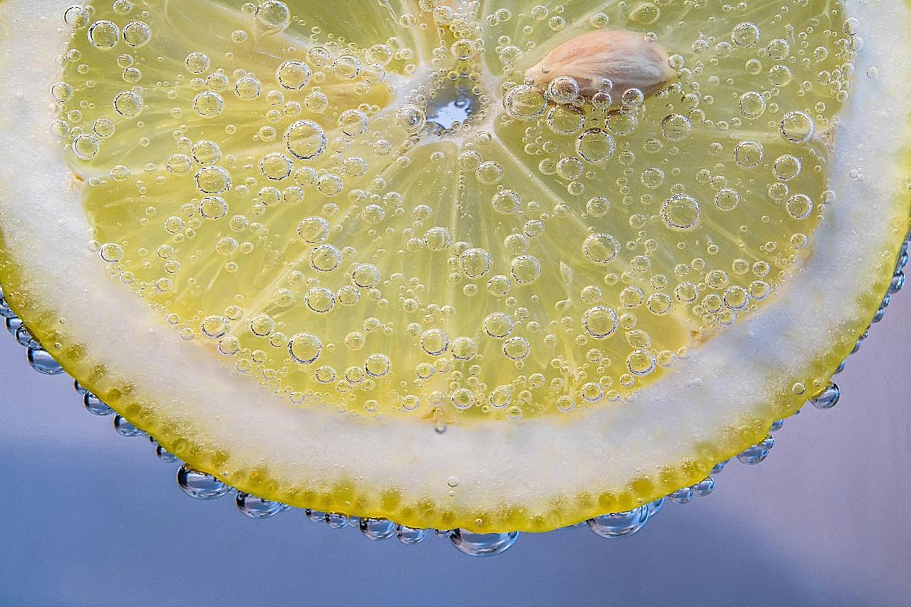 气泡柠檬片图片水果