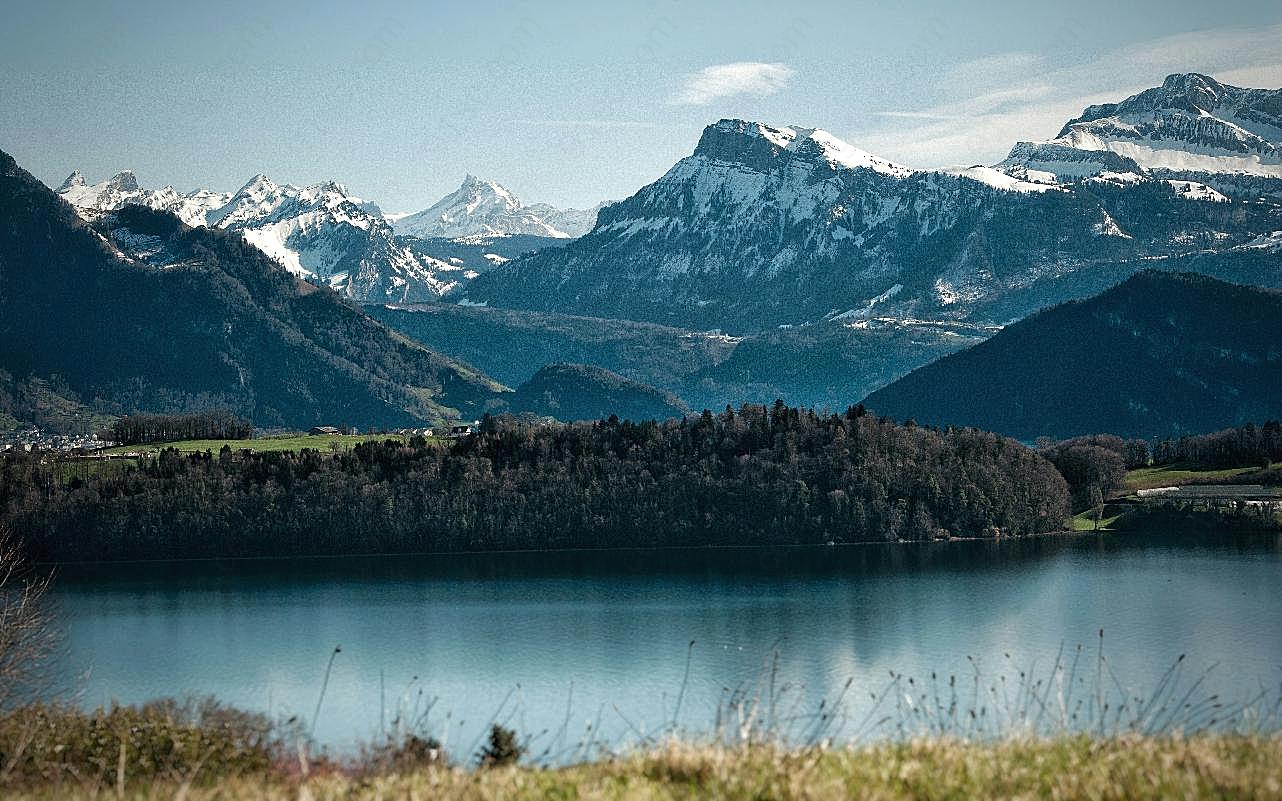 瑞士高山湖图片高清