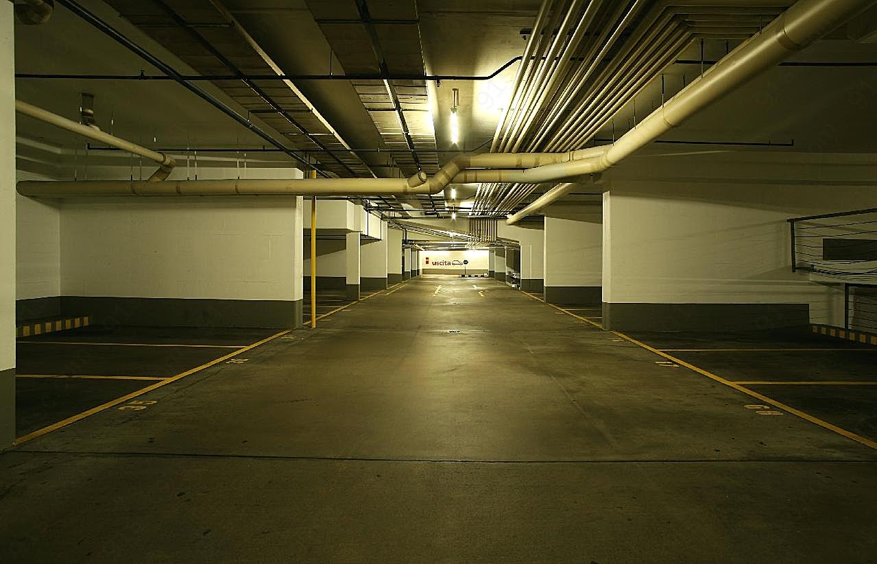 地下停车场家居空间