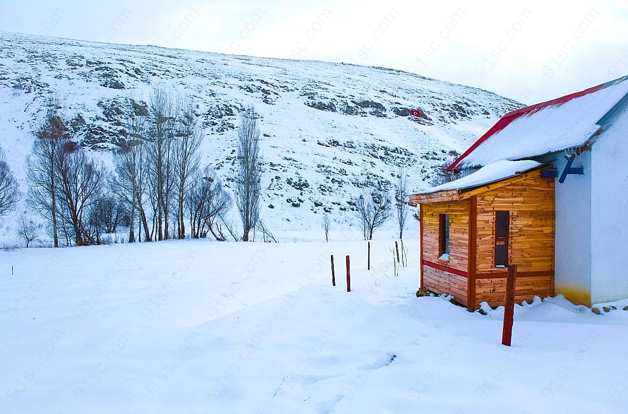 冬天雪地木屋图片雪景