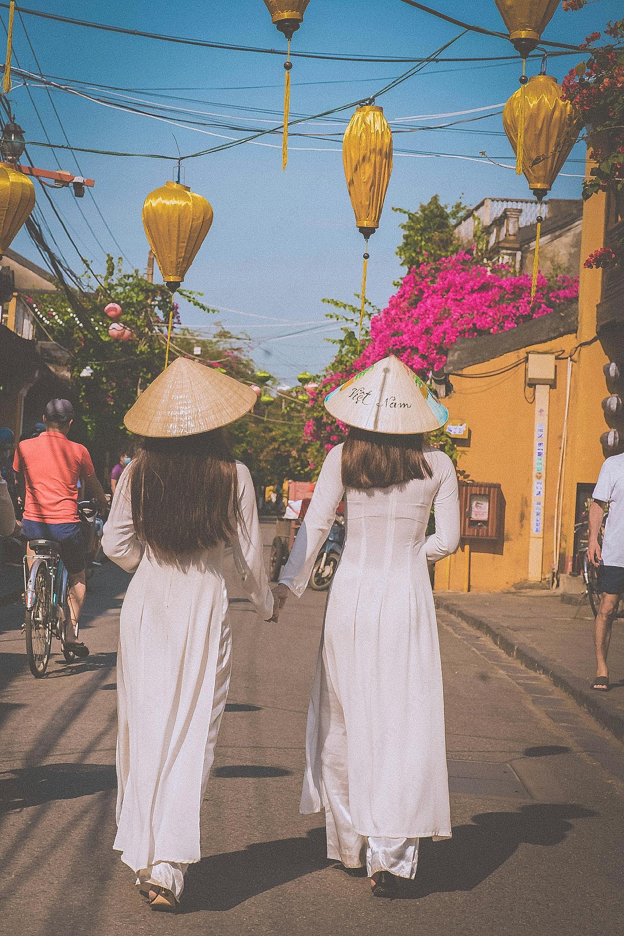 越南美女背影图片人物速写