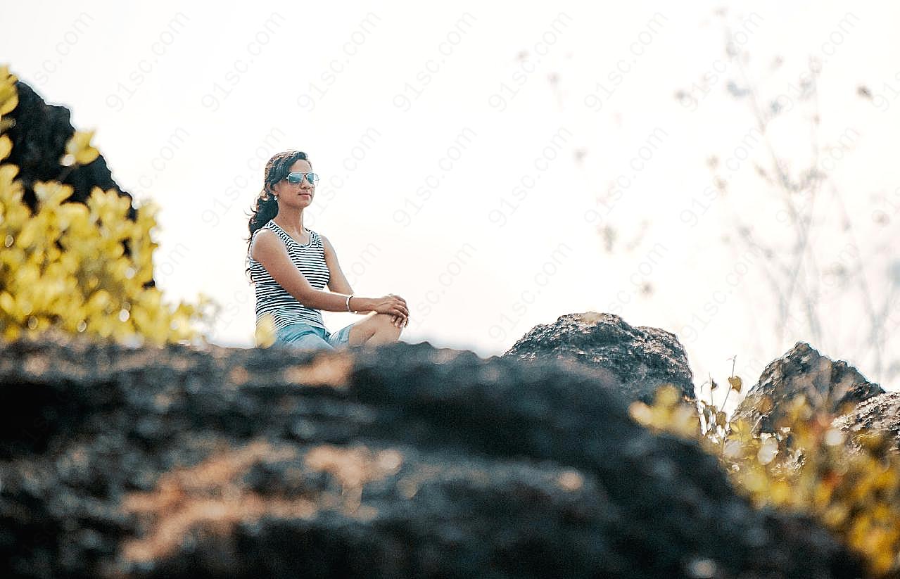 看风景女生图片人物