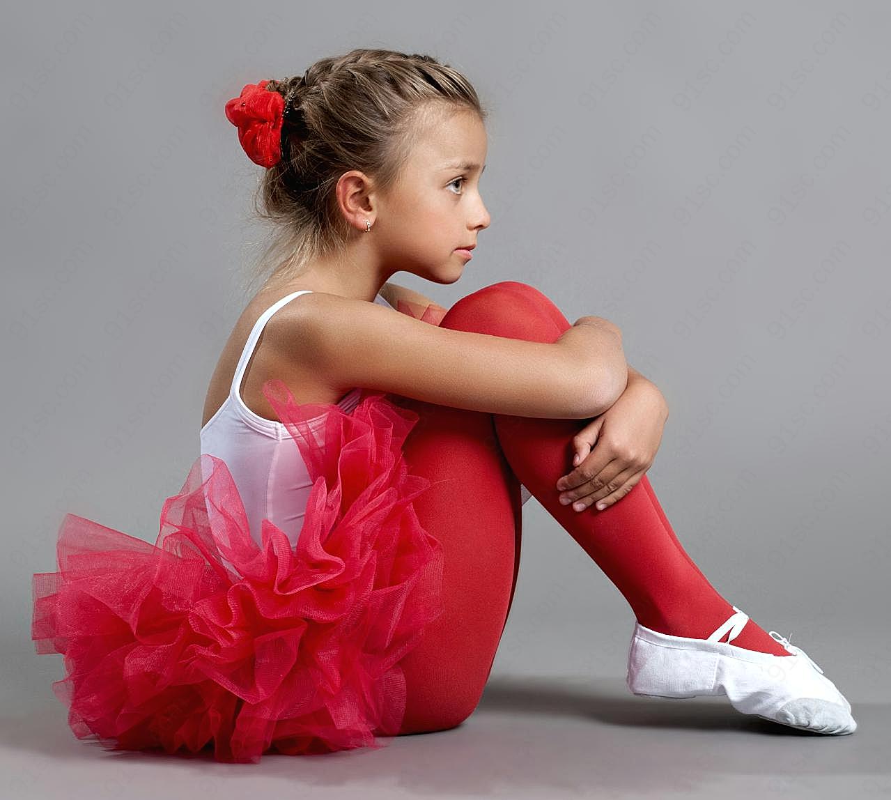 芭蕾舞裙小女孩图片人物速写