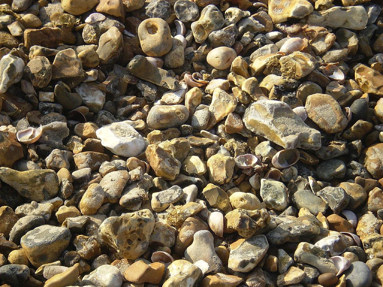 海滩小碎石图片怪石图片