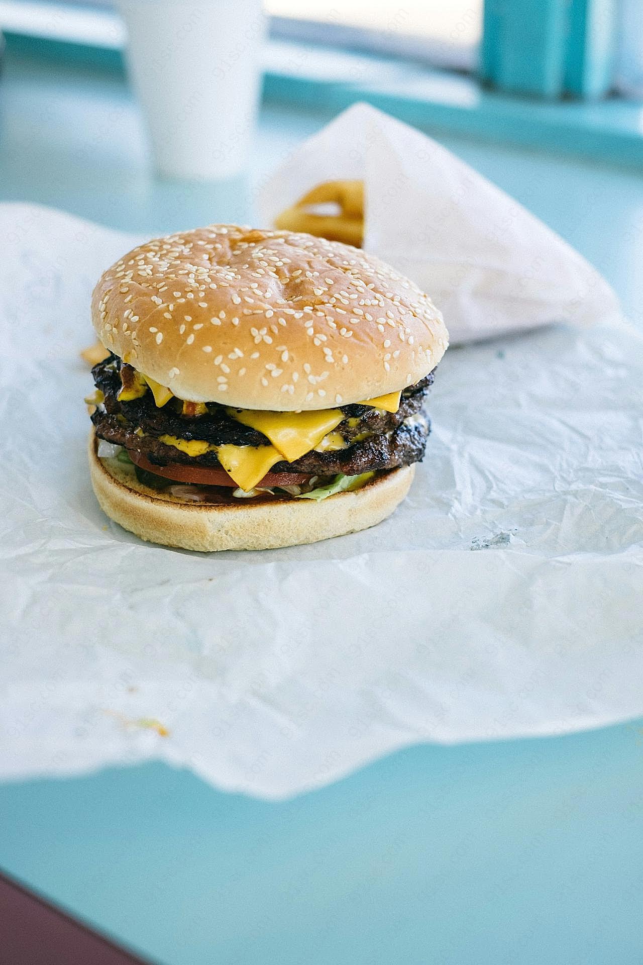 美味双层牛肉汉堡图片摄影高清