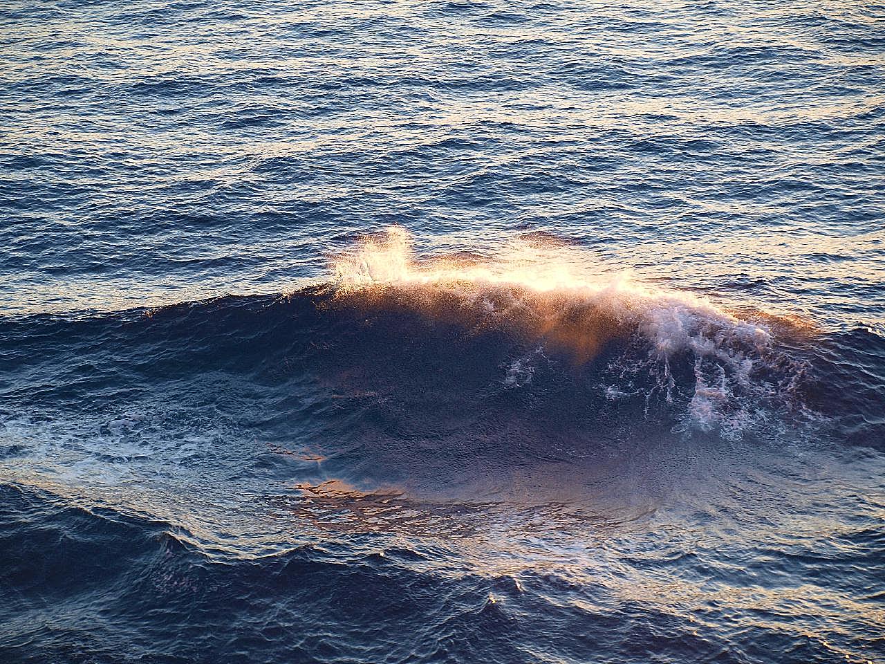 浪涛图片大海