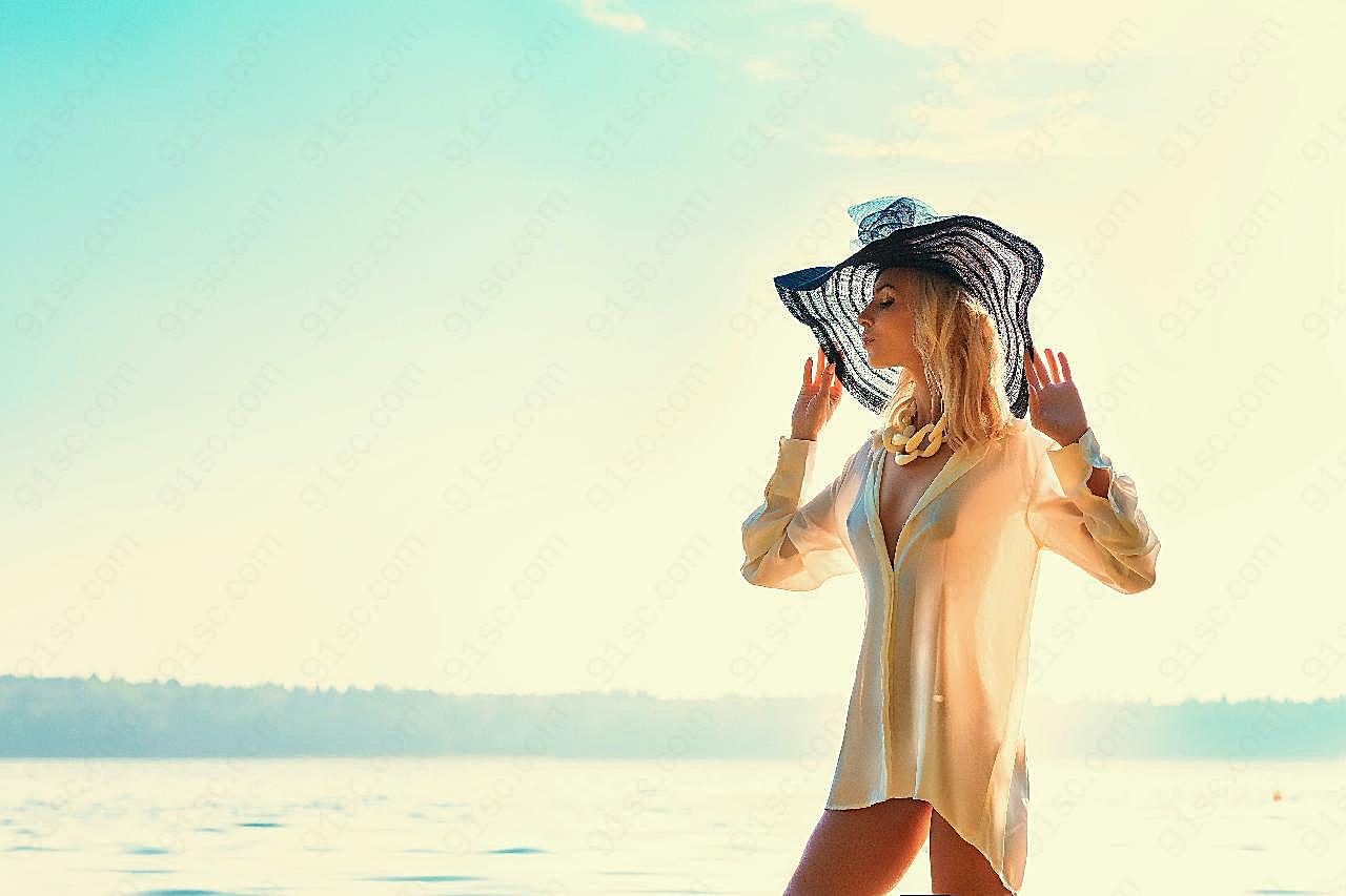 海滩戴帽子的性感高清摄影