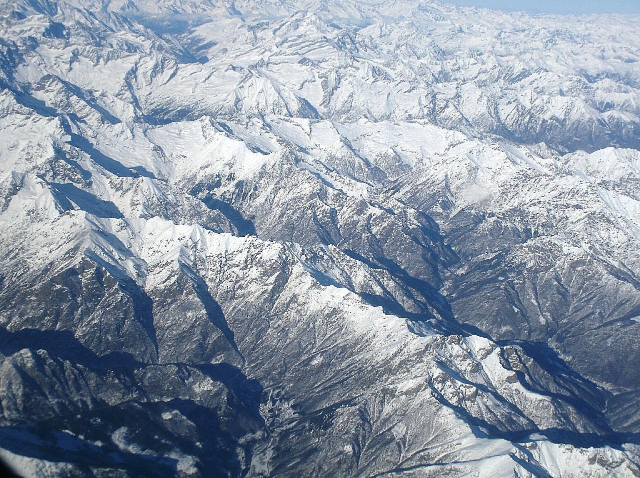 阿尔卑斯航拍图自然摄影