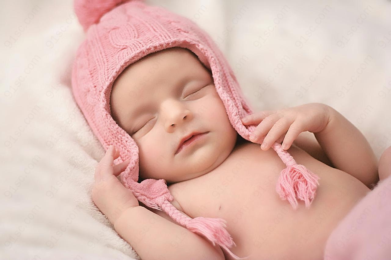 新生儿睡觉图片人物速写
