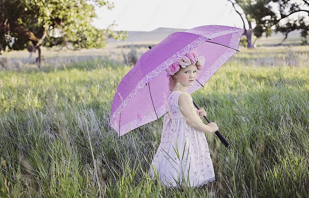 撑伞的小女孩图片摄影