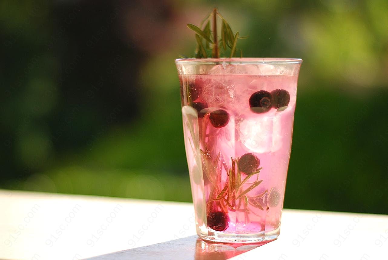 蓝莓冰镇气泡水图片摄影美食
