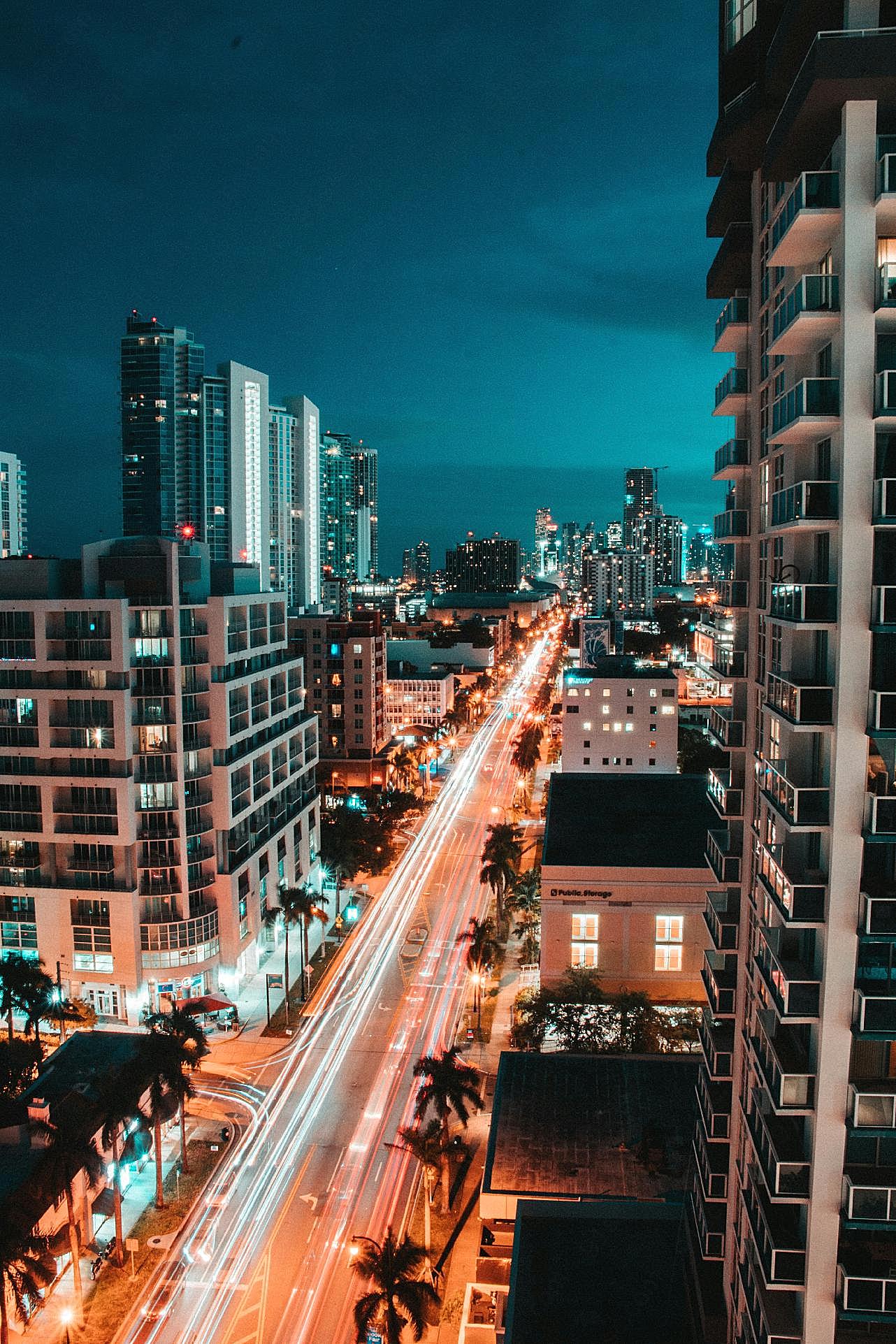 城市街道夜景高清大图建筑摄影
