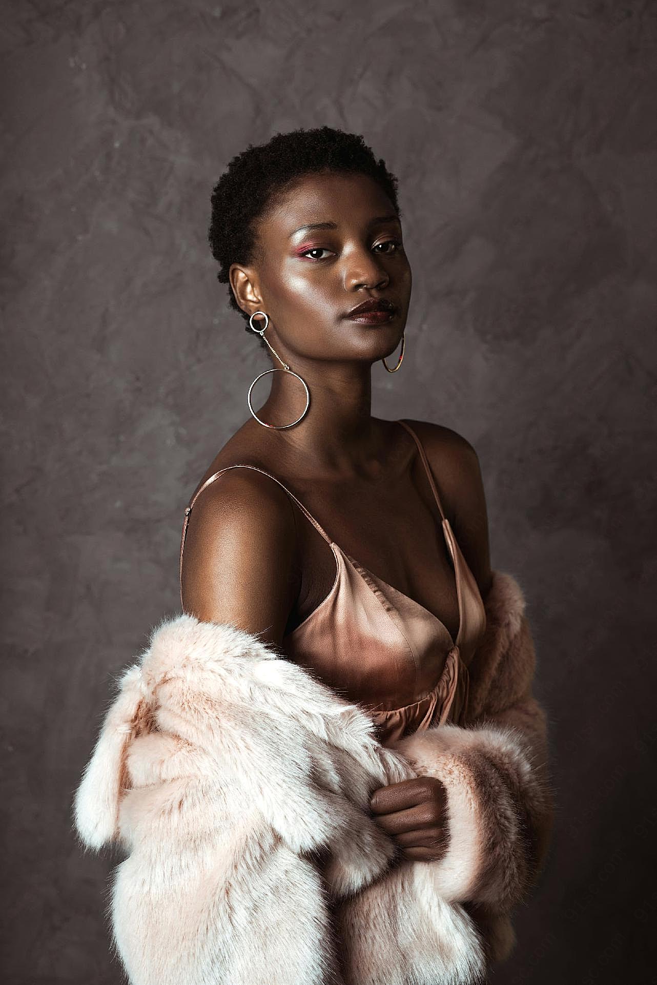 美国黑人美女图片人体艺术