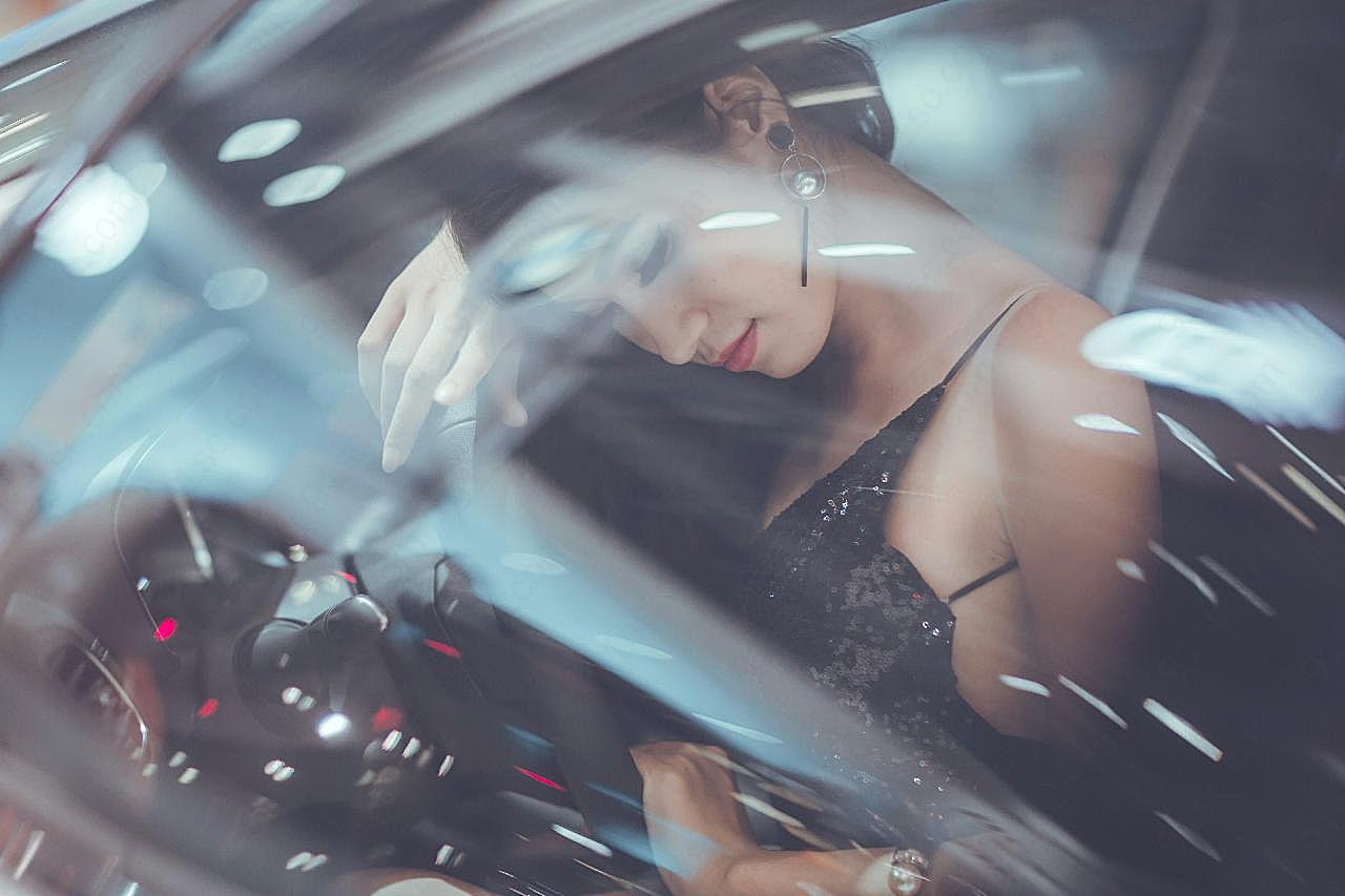 亚洲高清美女车模特图片人物速写