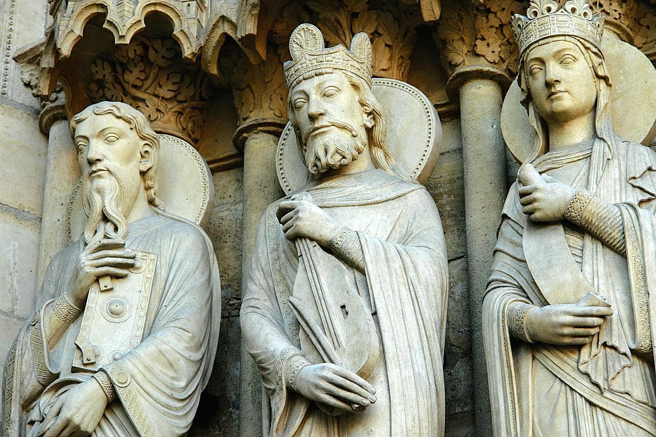 巴黎圣母院雕像图片高清摄影