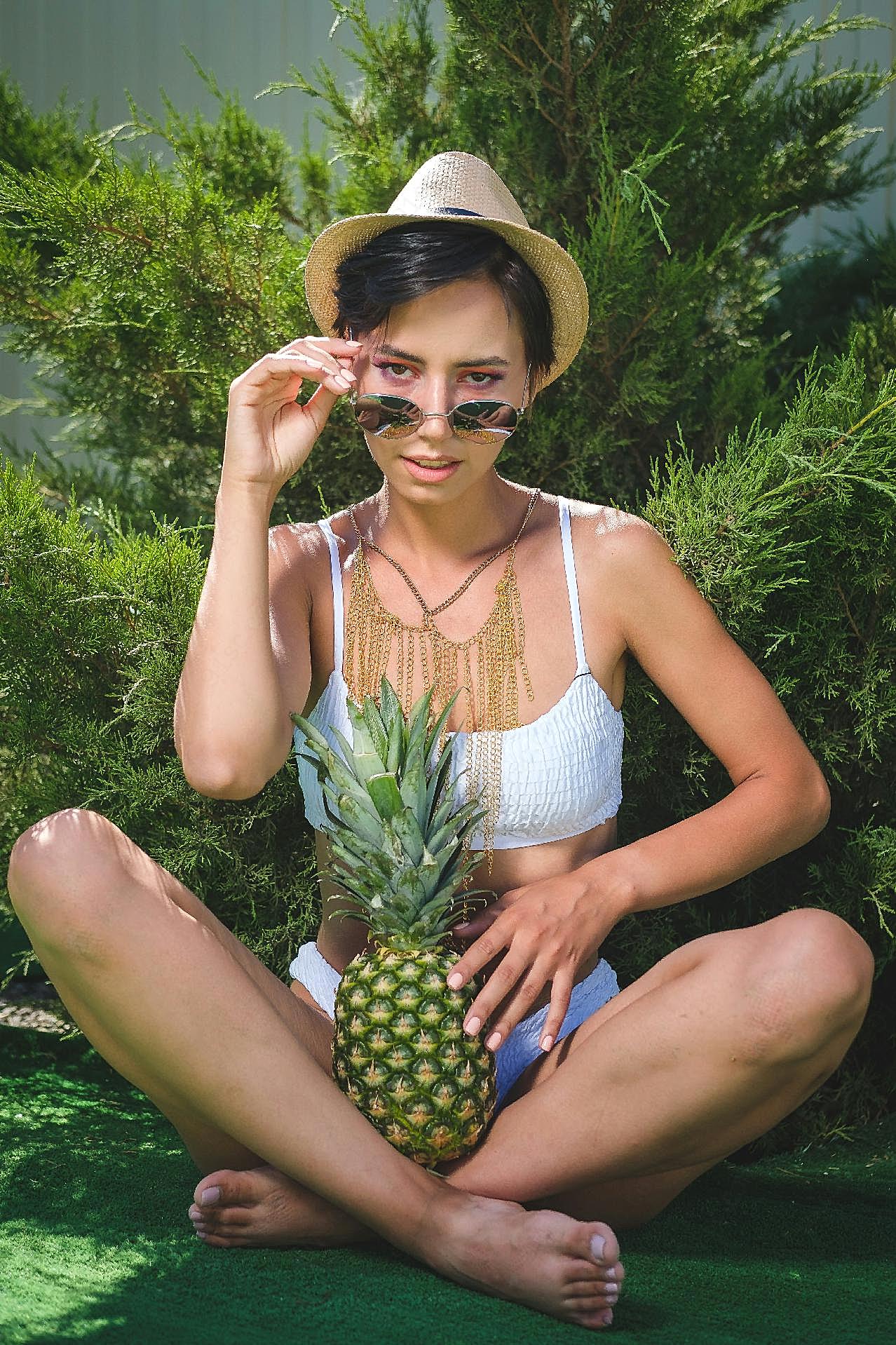 夏日美女艺术照图片摄影