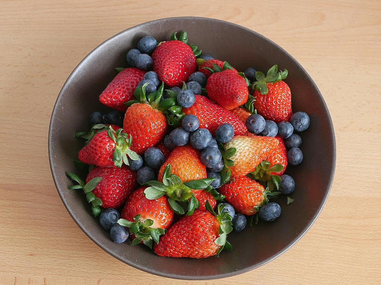草莓蓝莓图片水果