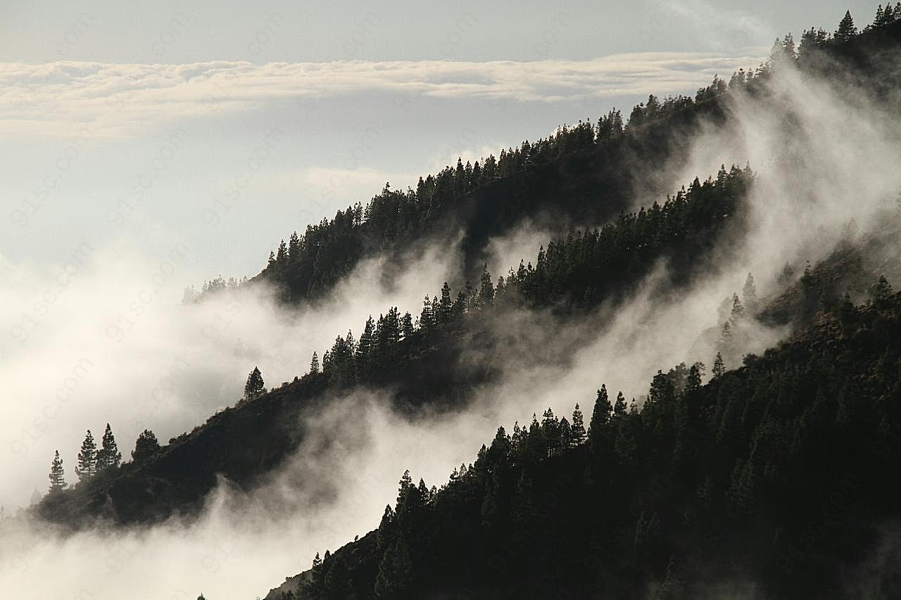 云雾缭绕的图片自然风景