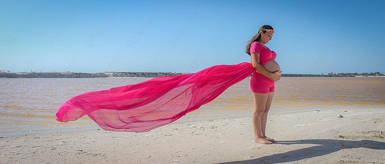 沙滩孕妇写真图片摄影