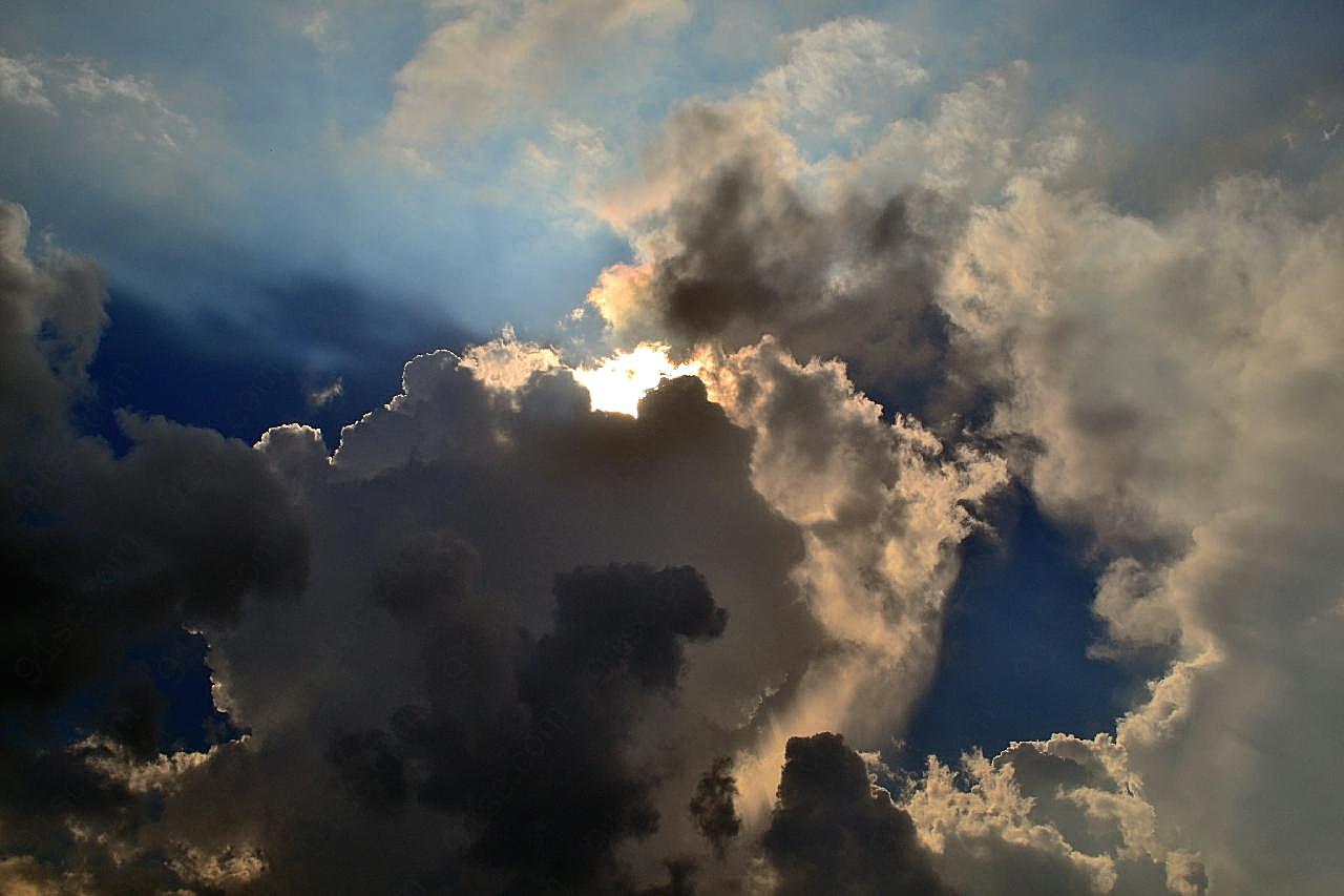 乌云蔽日图片自然