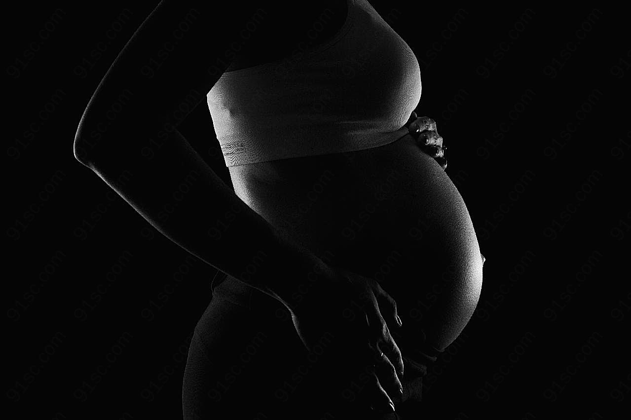 孕妇大肚子黑白特写图片人物速写